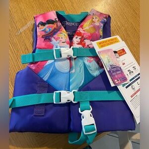 new princesses life jacket size 33-55 lbs